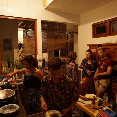 Liem Heritage Hostel Джокякарта Екстериор снимка